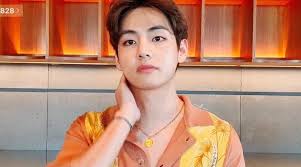Bts v taehyung dope be soundwave heart star pob sla pc. After Making A Brief Appearance In A Surprise V Live Bts S V Trends Worldwide Allkpop