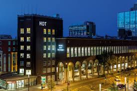 Ziraat bankası stuttgart şubesi için en iyi ve en doğru bilgiyi ziraat bankası resmi web sitesinde bulabilirsiniz. Haus Der Technik Top Team Fur Alle Events Top Magazin Ruhr