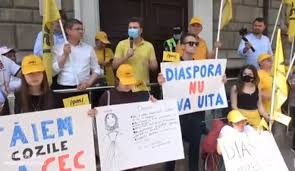 Jun 07, 2021 · sute de oameni au dat curs apelului făcut de partidul acţiune şi solidaritate şi au ieşit în stradă luni, 7 iunie, în faţa comisiei electorale centrale din chişinău, pentru a cere deschiderea mai multor secţii de votare peste hotare, pentru alegerile parlamentare anticipate din 11 iulie. AutoritÄƒÈ›ile De La ChiÈ™inÄƒu Au MÄƒrit De FaÈ›adÄƒ NumÄƒrul SecÈ›iilor De Votare Din Diaspora Moldovenii Din Nou Cu RestricÈ›ii De A Participa Liber La Alegerile Anticipate