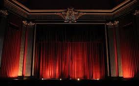 Το μπαλέτο αποτελείται από 25 χορευτές ενώ συμμετέχει και η ορχήστρα του μεγάλου θεάτρου αλίσια αλόνσο της κούβας. Pente Protaseis Gia Na Giortasete Thn Pagkosmia Hmera 8eatroy H Ka8hmerinh