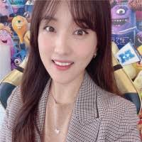 700+ "Helen" profiles