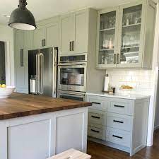 Black and white eclectic mantel via primitive and proper. Pin On Lake House Kitchen