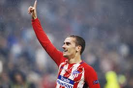 Griezmann débute sa deuxième saison avec les blaugranas en tant que titulaire sous les ordres du nouvel entraineur ronald koeman, avec le départ de suarez pour l'atletico de madrid, griezmann est avec messi le fer de lance de l'attaque catalane. Antoine Griezmann Reportedly Set To Stay At Atletico Madrid Amid Barcelona Links Bleacher Report Latest News Videos And Highlights