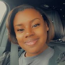 Heather Isler's Instagram, Twitter & Facebook