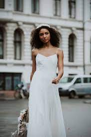 Noni fertigt brautkleider nach maß. Ruckenfreies Boho Brautkleid Dawn Noni Brautkleider 2021