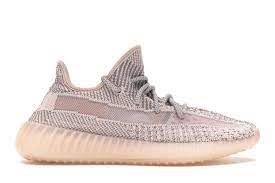 The soft top layer in the footbed offers immediate step in comfort. Adidas X Kanye West Yeezy Boost 350 V2 Black Rf