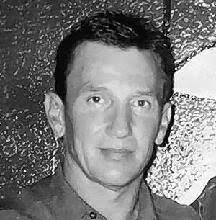 Steven Eckhardt's Instagram, Twitter & Facebook