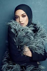 Seperti yang telah diberitakan, ya, saya sudah dimaklumkan tentang kompaun yang dikenakan terhadap saya dan haris. Neelofa Mohd Noor Generation T