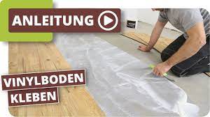 Geht das?, klick laminat klick laminat verlegen auf teppichboden., laminat auf teppichboden verlegen | vinylboden verlegung., laminat auf teppichboden verlegen | vinylboden verlegung., laminat auf teppichboden verlegen. Vinylboden Kleben Die 4 Arten Klebevinyl Zu Verlegen Planeo