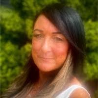 Deborah Sealey's Instagram, Twitter & Facebook