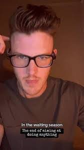 Johnny Wardlow's Instagram, Twitter & Facebook