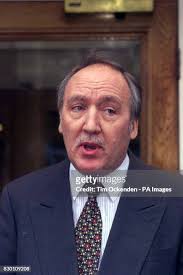 121 fotos e imágenes de alta resolución de Tim Granger