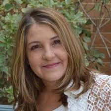 Laura Alvis's Instagram, Twitter & Facebook