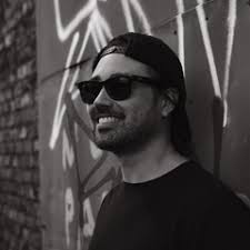 Listen to Premiere: KingCrowney x Zoe Kypri