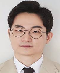 Deep learning-based scalable and robust channel estimator for wireless  cellular networks