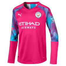Inspired by manchester's hacienda nightclub and music venue, which was made famous in the '80s and '90s, this boldly coloured kit features a sleek, shiny finish, flexible raglan sleeve construction and drycell technology to keep. Manchester City Kids Away Goalkeeper Shirt 2019 20 Official Puma