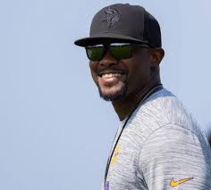 Through 5 games the Vikings defense has only given up an average of 157.6  passing yards per game. That currently ranks as the 3rd best in the NFL!  Skol!!!!!!