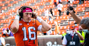 Brett favre visited a clemson practice back in 2018. Trevor Lawrence Previewing His Likely Nfl Draft Destination This Month Tigernet