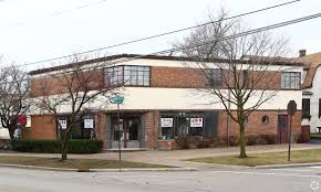 Alterations & tailoring · open · 177 on yelp 2250 Green Bay Rd Highland Park Il 60035 Retail Property For Lease On Showcase Com