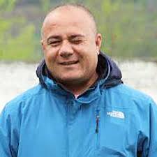 Ja FamiLJaret e GJyqtareve dhe prOkurOreve ne zyrat e shtetit