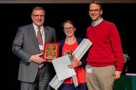 The facility has contacts, frames, and sunglasses for diagnosing and treating specific patients needs. Dr Shannon Martin Receives Physician Of The Year Award From Oaklawn Marshall Ophthalmology