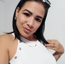 Las tres primeras ganadoras 🤩 mañana vamos a escoger los otros dos al azar  como sugieren que lo haga si tienen una idea déjenme saber ❤️‍🩹 el primer  lugar ganó 100 dolarucos