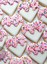 35 Heart Shaped Valentine S Day Cookies Perfect For Your Love Valentine S Day Sugar Cookies Sugar Cookie Royal Icing Sugar Cookie Designs