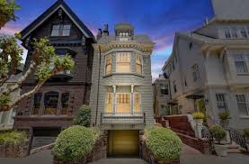 Choisissez parmi des contenus premium maison san francisco de la plus haute qualité. Decouvrez La Maison Victorienne A San Francisco Acquise Recemment Par Julia Roberts