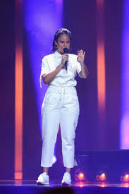Ter peito e espaço (branko remix feat plutonio), brincar de casamento (feat. Sara Tavares Sara Tavares Photos Eurovision Song Contest 2018 Final Zimbio