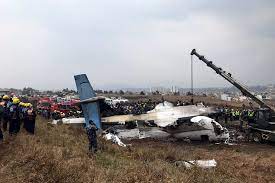 Pesawat boeing 737 ethiopian airlines membawa 149 penumpang dan lapan anak kapal terhempas enam minit selepas berlepas dari addis ababa, nairobi, hari ini. Terkini 27 Maut Pesawat Bangladesh Terhempas Di Nepal