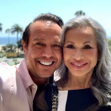 When i first realized i loved my (now) husband, i knew that i wanted to pursue a real relationship with him. Jolina Mitchell
