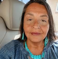 Are there any splash parks near Harvey Park Neighborhood?