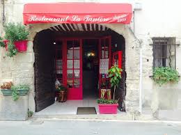 Le Restaurant La Taniere Eyragues Restaurant Avis Numero De Telephone Photos Tripadvisor