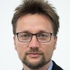 Robert Wichmann's Instagram, Twitter & Facebook