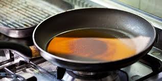 I was told that she left the pot on the stove while cooking on low until the morning when she woke up and noticed what has happened. The Best Ways To Clean Burnt Pots And Pans
