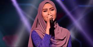 Contact menahan rindu wany hasrita on messenger. Lirik Lagu Wany Hasrita Menahan Rindu Lirik Lab