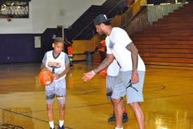 Check spelling or type a new query. Nba Star Carmelo Anthony In Clarksville For Aau Clarksvillenow Com