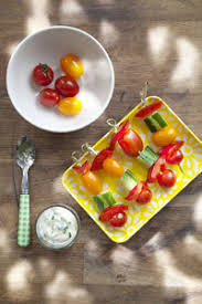 Chacun a été accueilli avec un collier de fleurs et a tout de suite été plongé dans. L Aperitif Autrement Interfel Forme Et Bien Etre Les Fruits Et Legumes Frais Les Fruits Et Legumes Frais