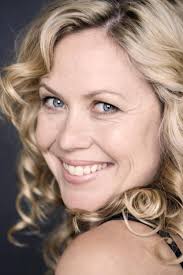 Sarah Mcleod's Instagram, Twitter & Facebook