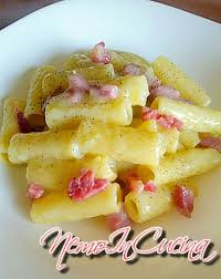 Pasta Con Crema Di Patate E Pancetta Nel 2020 Ricette Con Pancetta Ricette Pasta Con Pancetta Ricette Di Cucina