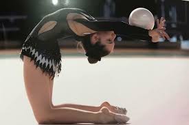 I'm telling a story, like in a theatre. Corsi 2021 2022 Ritmica Ginnastica Persicetana