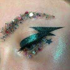 Emerald Green Lightning Bolt With Chunky Glitter Brows Eyemakeupinspiration Makeup Inspiration Eye Makeup Artistry Makeup