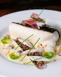 dos de cabillaud aux jus de coquillages recette gastronomique repas gastronomique plat gastronomique