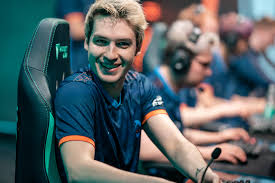 On april, 02 2021 16:05 at 16:05 (utc) (in 1 month) fc schalke 04 goes up against fnatic in the final stage of the 2021 lol european championship spring league of legends tournament s04 match roster is gilius, broken blade, neon, limit, nuclearint. Lec Spring Playoffs Rogue Eliminates Fc Schalke 04 Esports In 3 1 Victory Inven Global