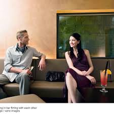 Tinder, Lovoo und Co.: Stiftung Warentest kritisiert Dating-Apps - DER  SPIEGEL