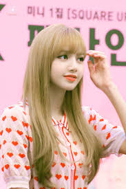 Kết quả hình ảnh cho hình blackpink lisa cute