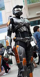 Awesome Female Spartan Much Better Than The One I Saw Which Was Basically Just An Armored Bikini Set First Thought When I Halo Cosplay Cosplay Armor Cosplay