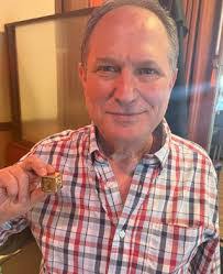 Jeff Grundy's Instagram, Twitter & Facebook