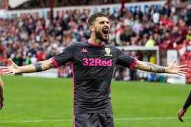 Mateusz klich is a midfielder who have played in 28 matches and scored 3 goals in the 2020/2021 season of premier league in england. Every Word Mateusz Klich Said On Leeds United S Return Bielsa S Whatsapp Gaming Alioski And Nhs Leeds Live