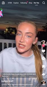 Isabelle serait trop belle avec des cheveux roux clairs. :  r/NYCinfluencersnark